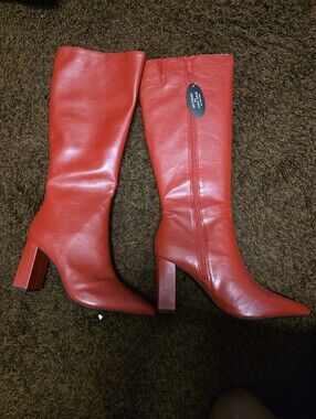 Women's Red Knee-High Block Heel Boots